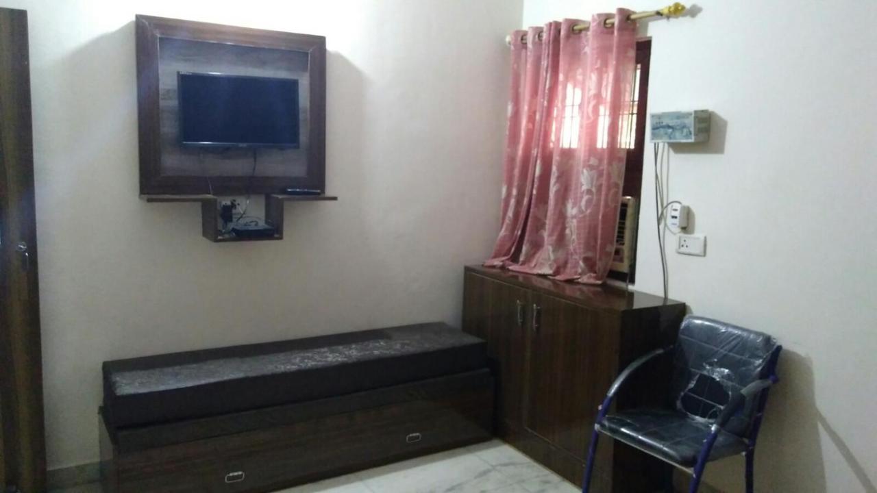 Basil Inn Home Stay Walking Distance From Taj Mahal Agra Agra  Luaran gambar